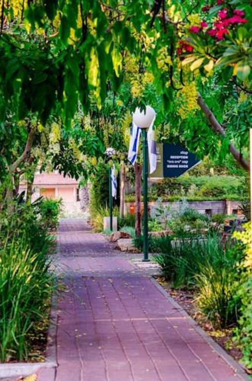 Ashdot Yaacov Ichud Kibbutz Country Lodging Extérieur photo