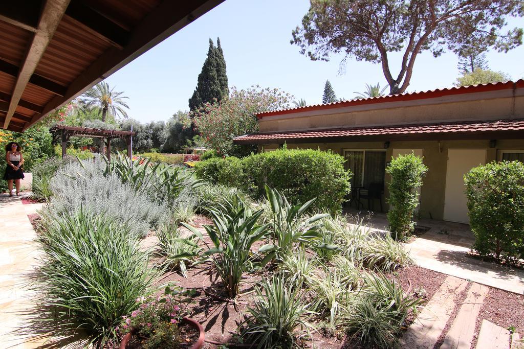 Ashdot Yaacov Ichud Kibbutz Country Lodging Extérieur photo
